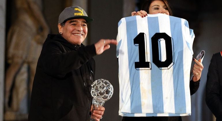 Diego Armando Maradona.