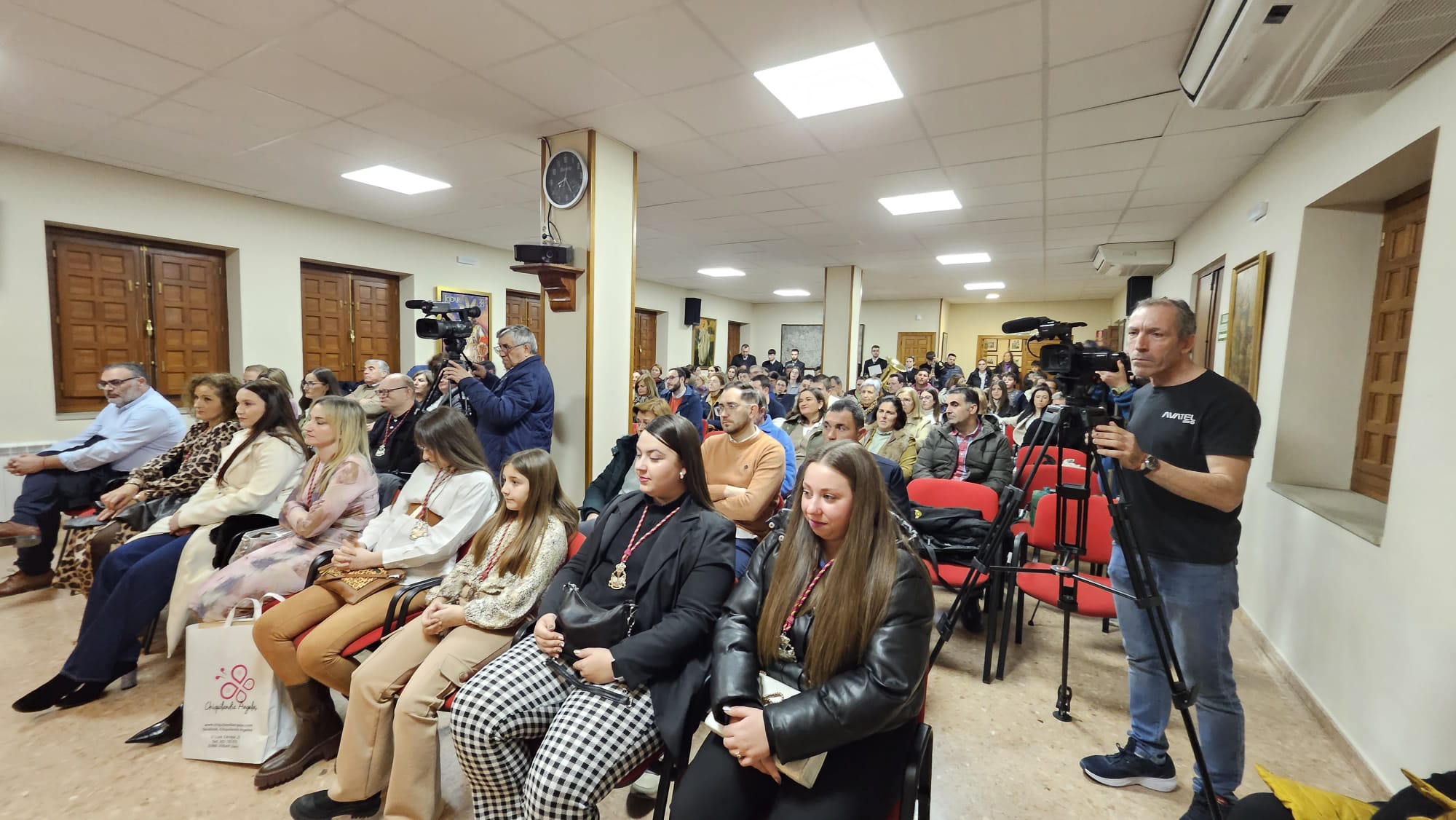 Aspecto que presentaba el Salón de Actos del Centro Parroquial del Santo Cristo