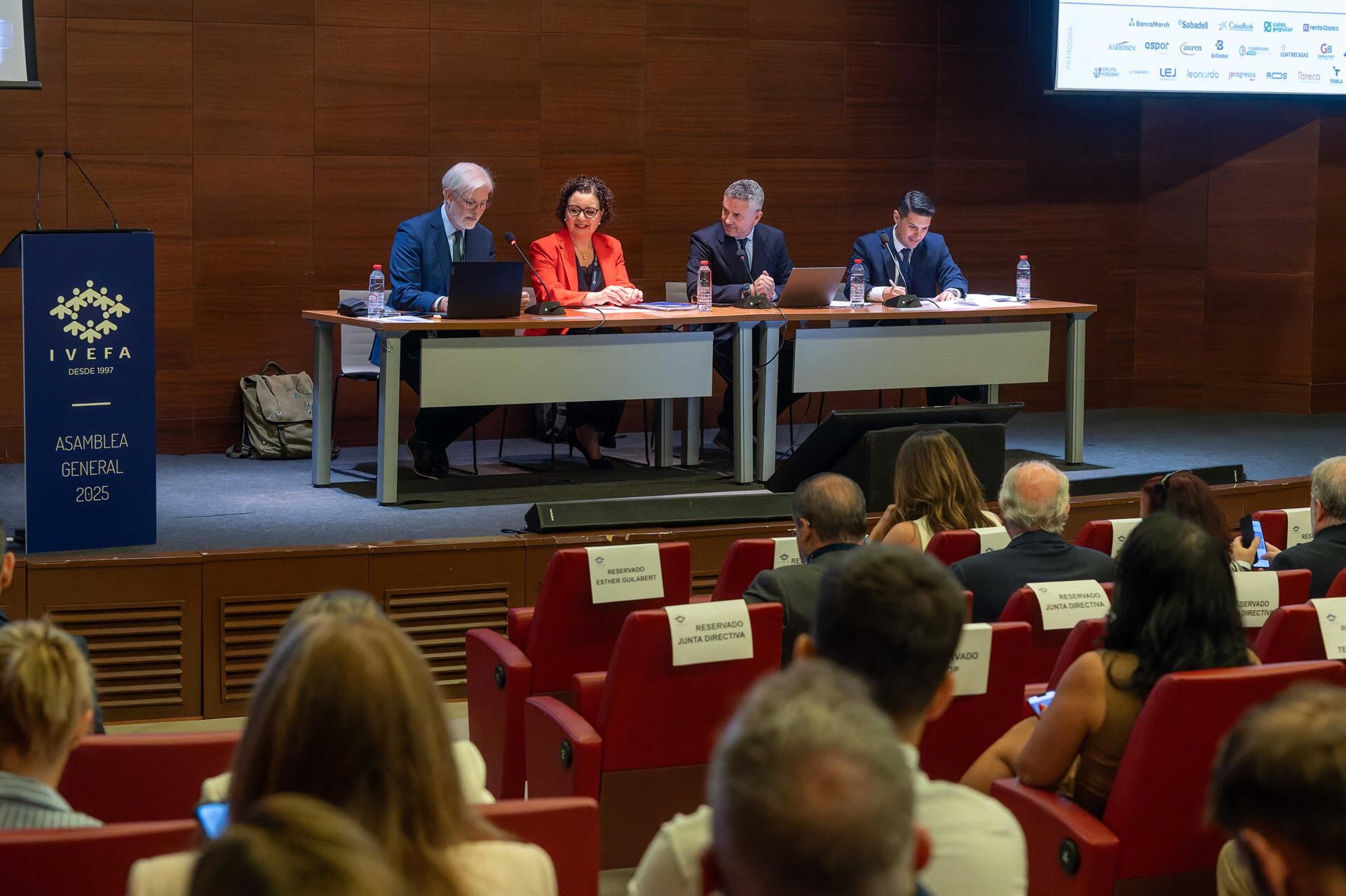 Asamblea anual del Instituto Valenciano de la Empresa Familiar (IVEFA)