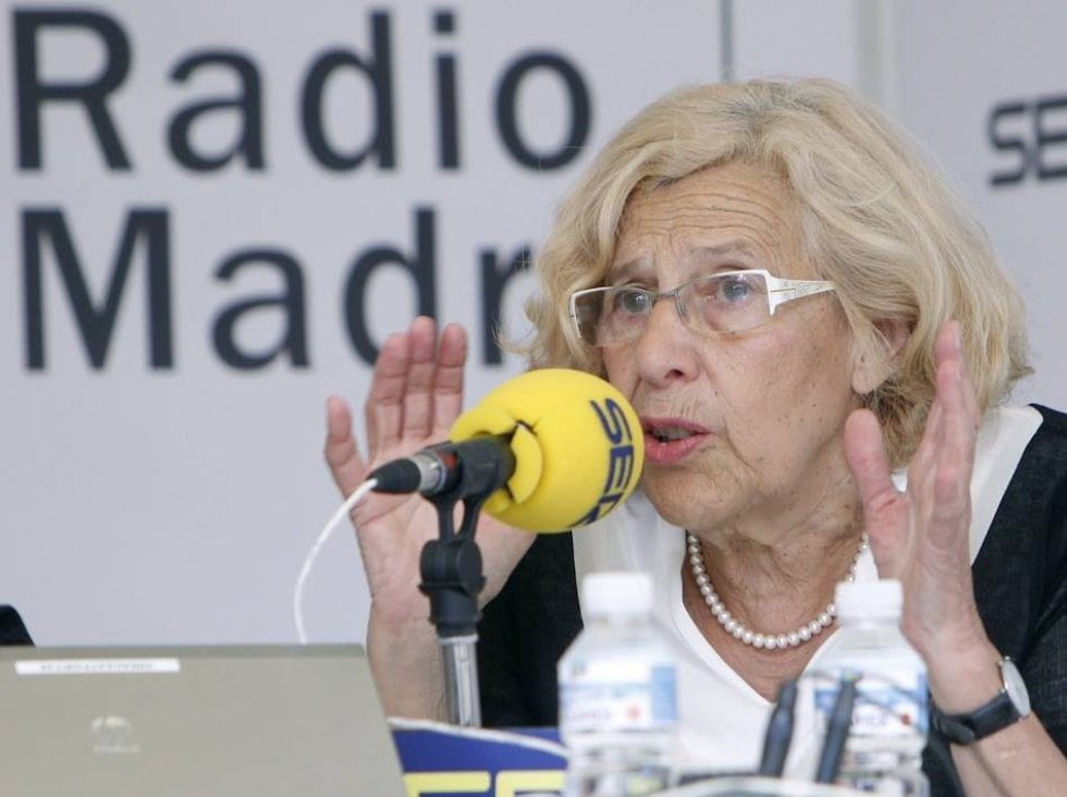 La alcaldesa de Madrid, Manuela Carmena, no quiso perderse el 90 aniversario de Radio Madrid.