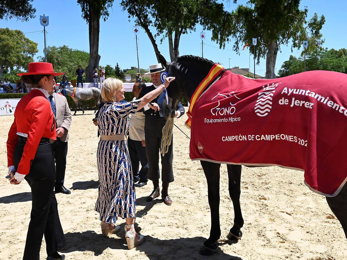 Cuahtemoc Mor y Nicaragua HR Campeón y Campeona de Campeonas en la Feria del Caballo de Jerez 2024
