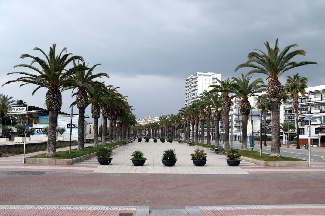 Passeig Jaume I buit de gent pel confinament