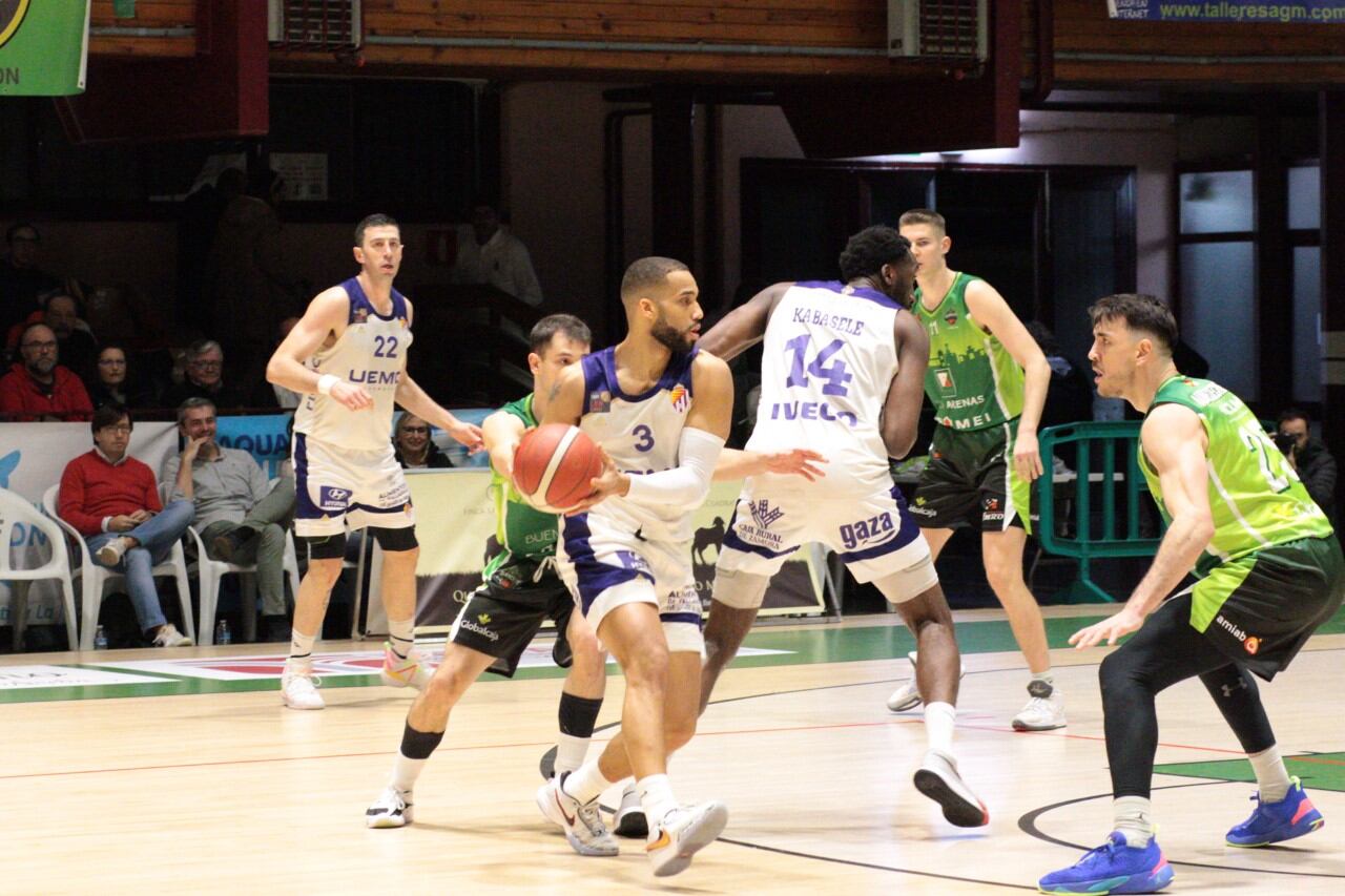 El RVB sufre para ganar en Albacete