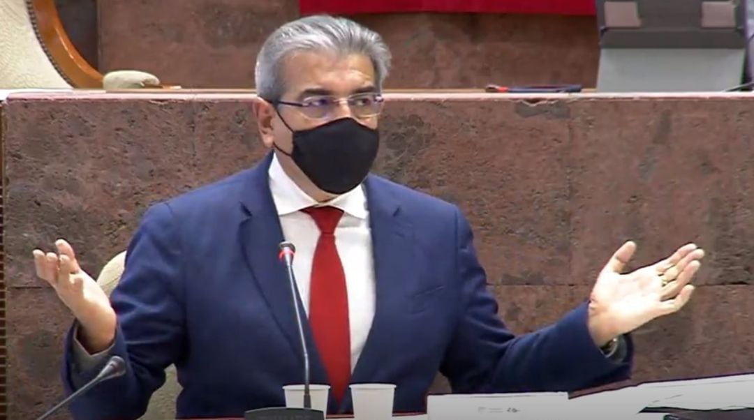 El vicepresidente y consejero de Hacienda, Presupuestos y Asuntos Europeos del Gobierno de Canarias, Román Rodríguez