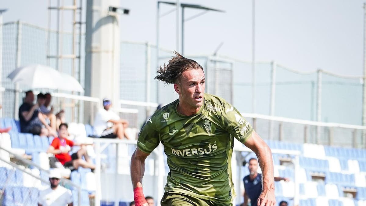 Pedro Benito destaca en la victoria del Real Murcia ante el Melilla en pretemporada