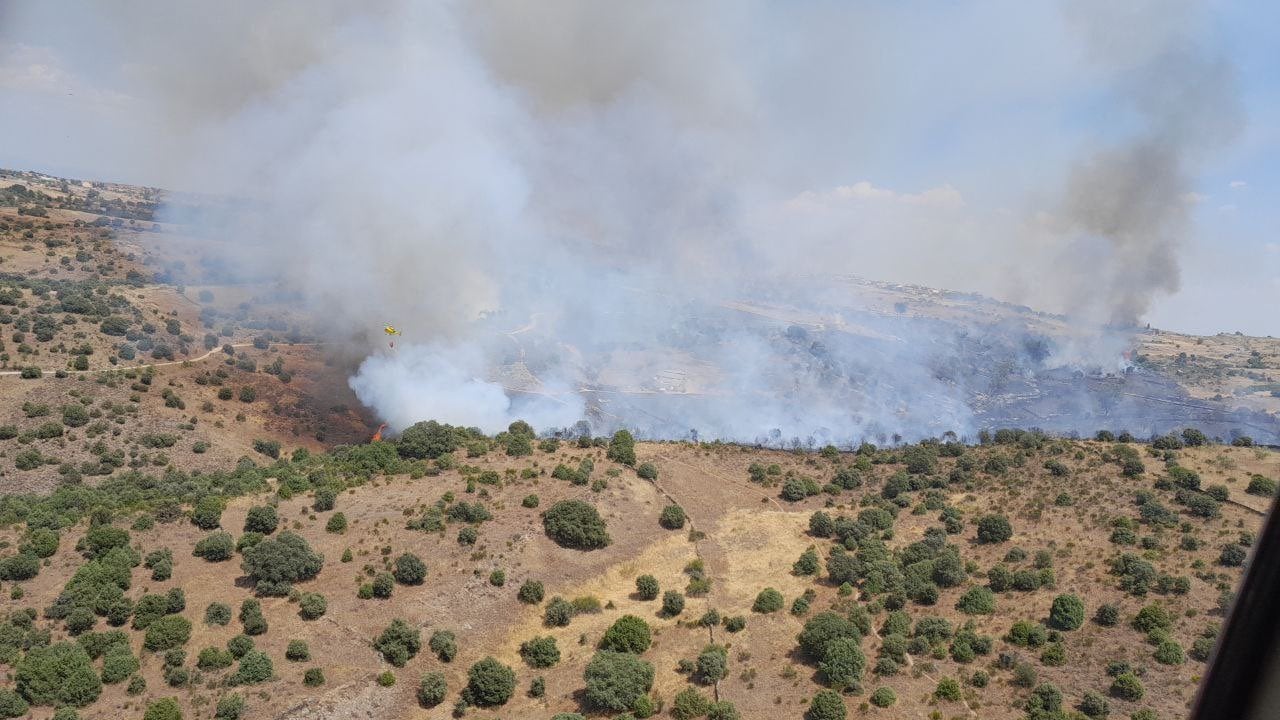 Incendio de vegetación en el  término municipal de  Pedrezuela.