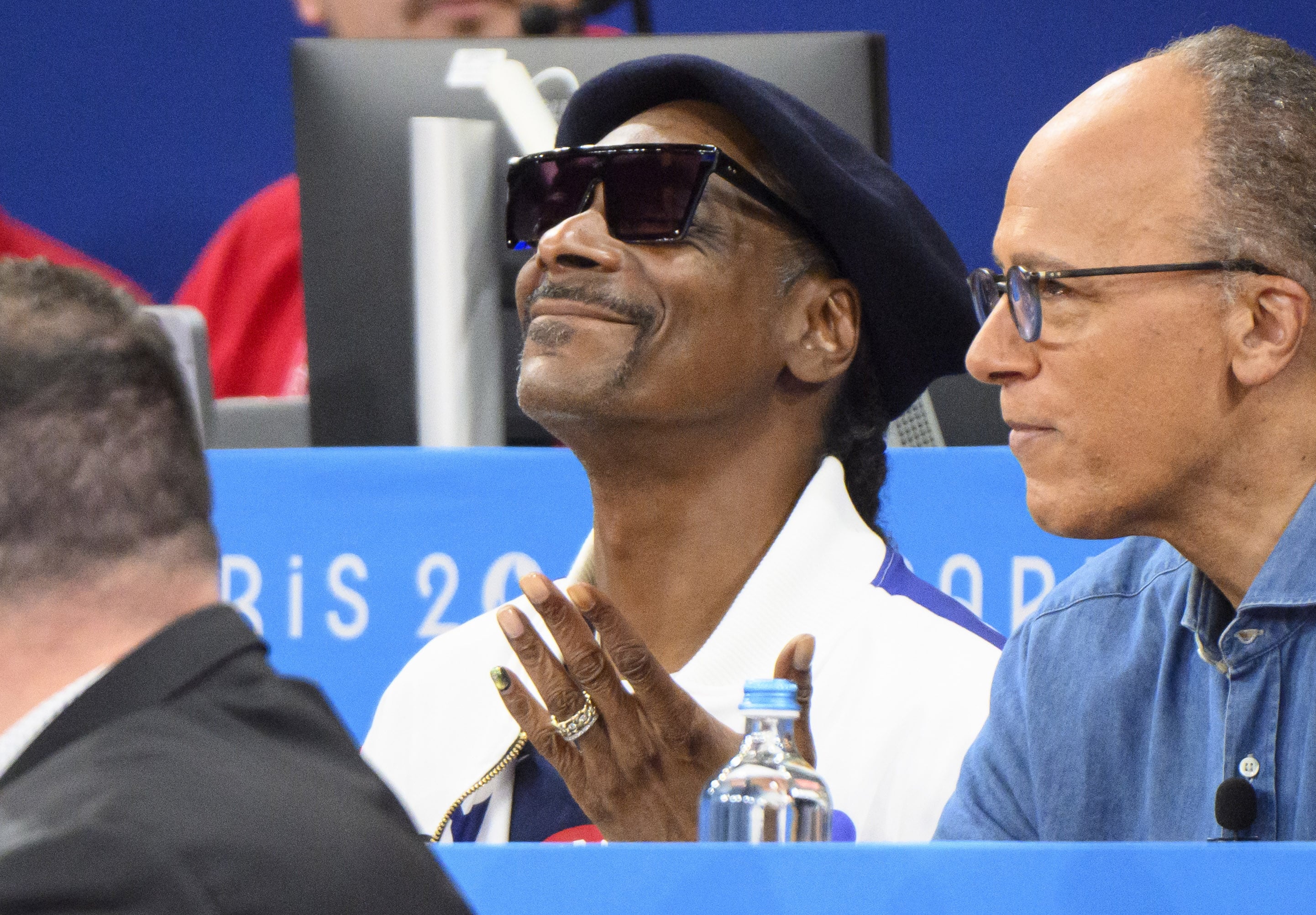 El rapero Snoop Dogg reaparece en los Juegos Olímpicos de París, esta vez para presenciar una prueba de hípica.