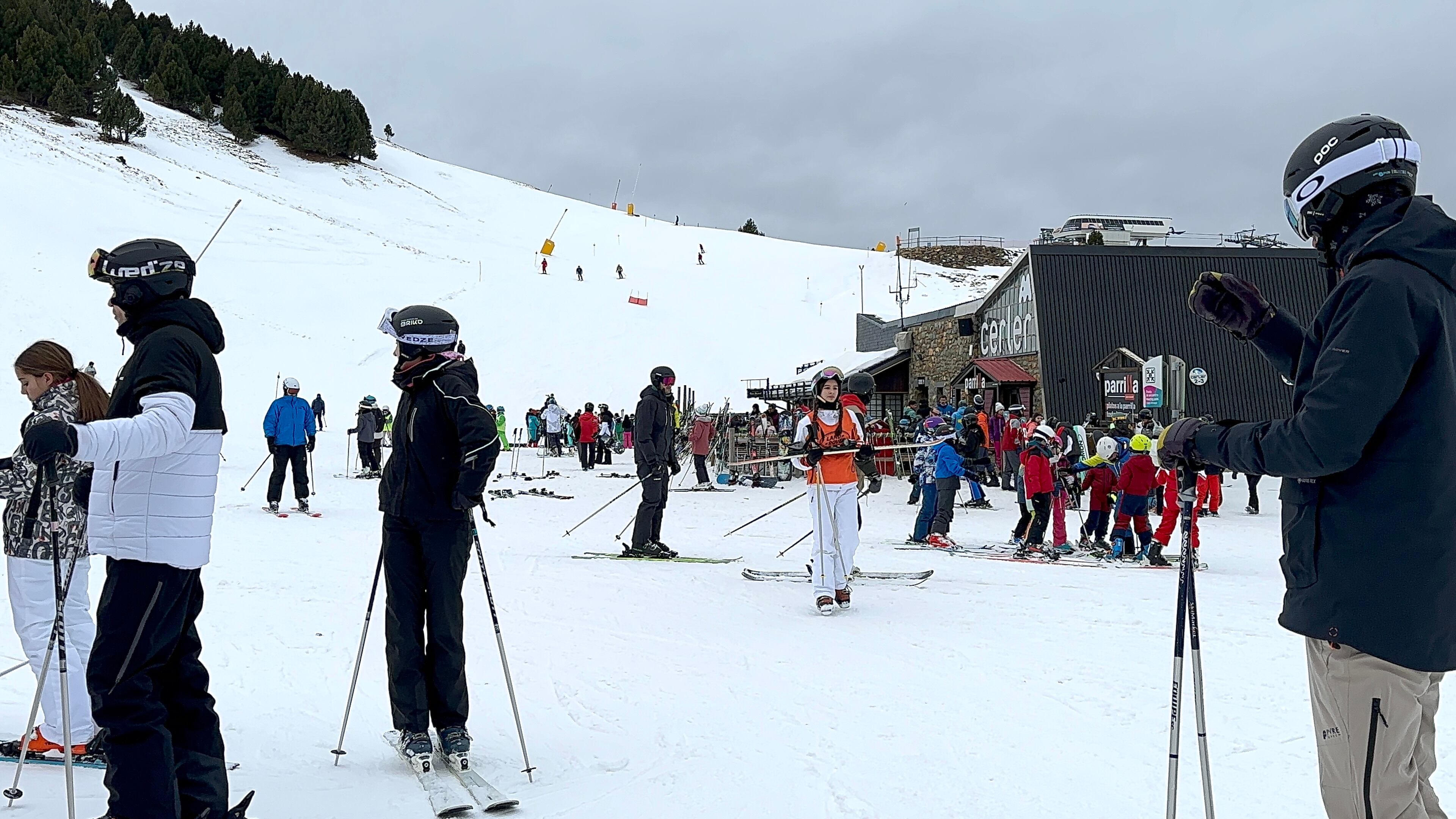 Las estaciones a la espera de la nieve