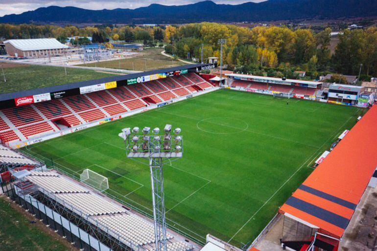 El Mirandés y el Racing jugarán el 2 y el 5 de septiembre en Miranda de Ebro, primero en Liga y luego en Copa del Rey.