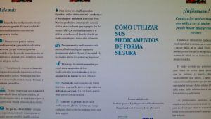 Imagen del díptico que eleaboró la OCU y el Instituto para el Uso Seguro del Medicamento en el que se aconseja a los pacientes informarse sobre los medicamentos que toman