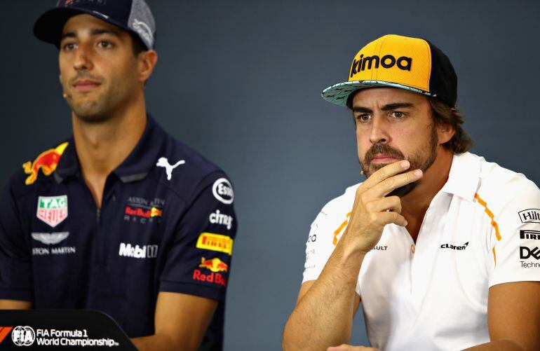 Daniel Ricciardo y Fernando Alonso.