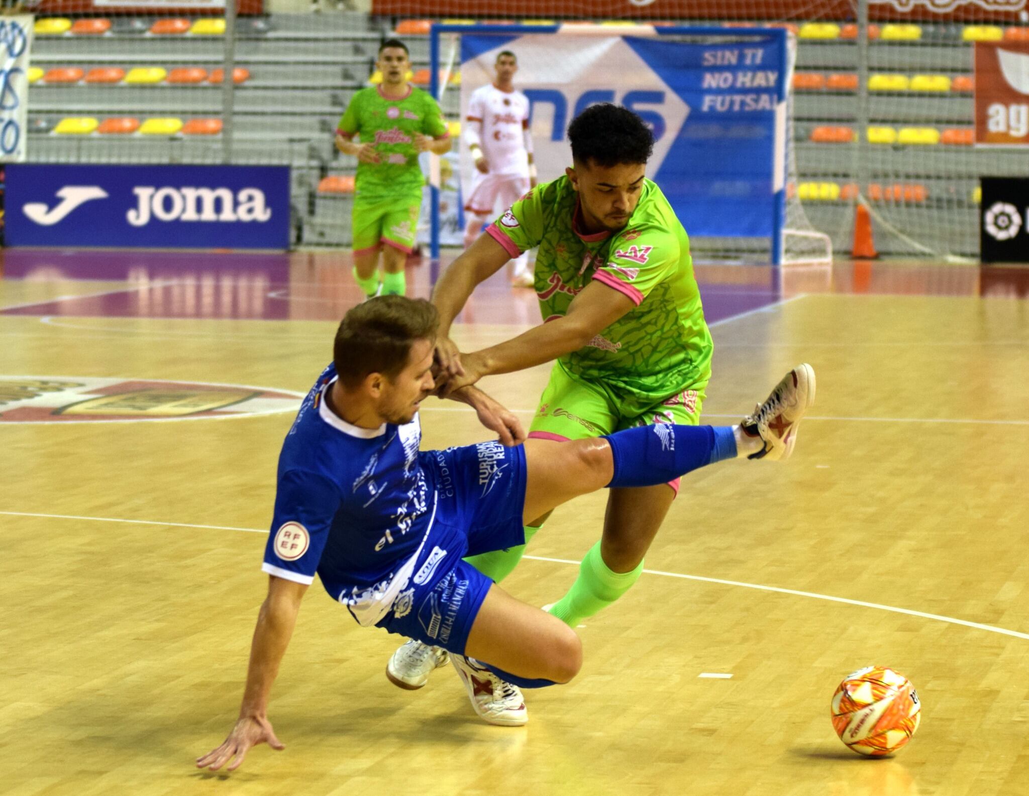 Meira, que vuelve a estar disponible, durante el partido de ida ante el Manzanares