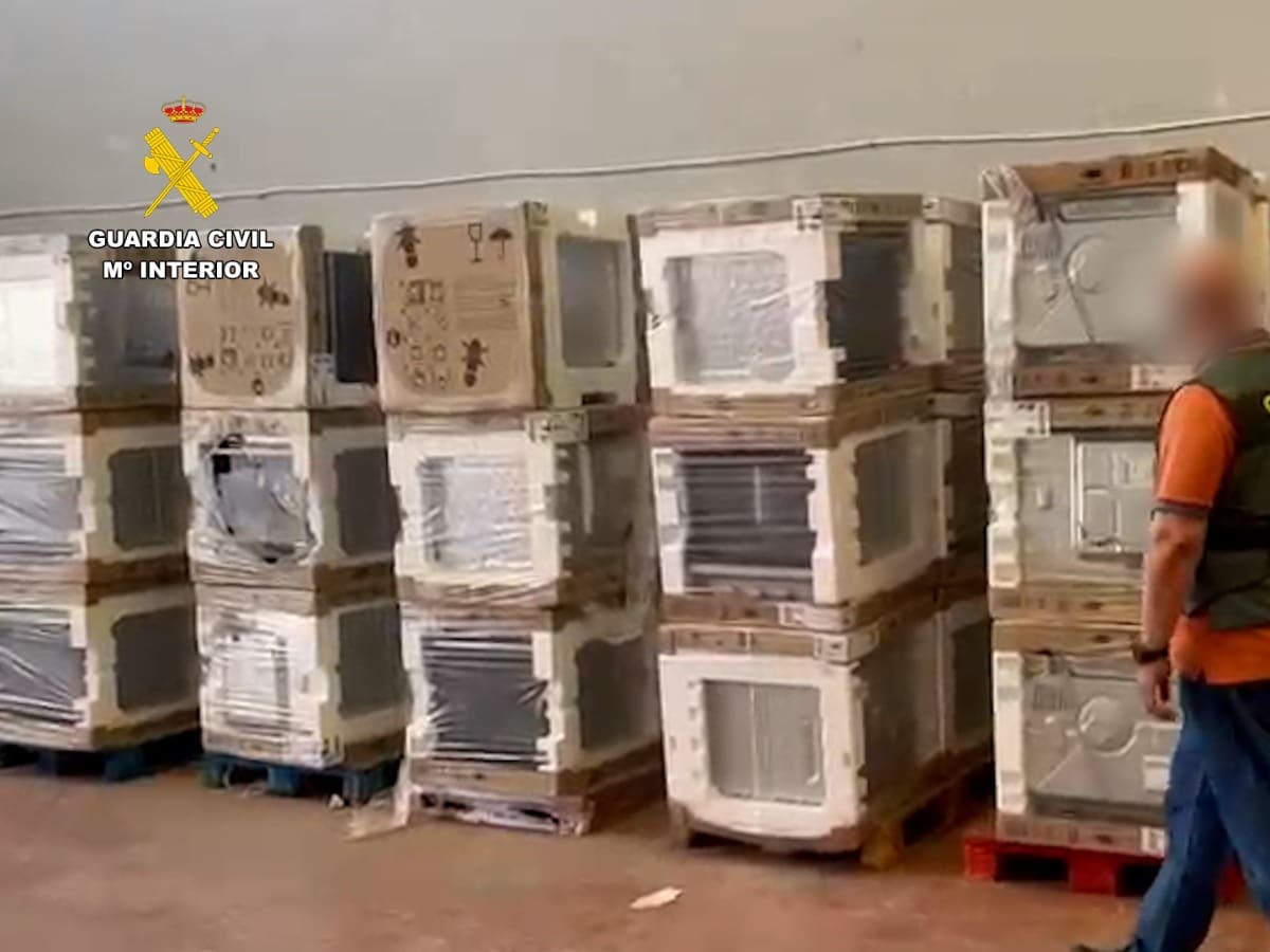 Dos detenidos en Ontígola (Toledo) por robar camiones cargados de mercancía para su venta en el mercado negro
