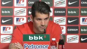 Iago Herrerín, portero del Athletic en la sala de prensa