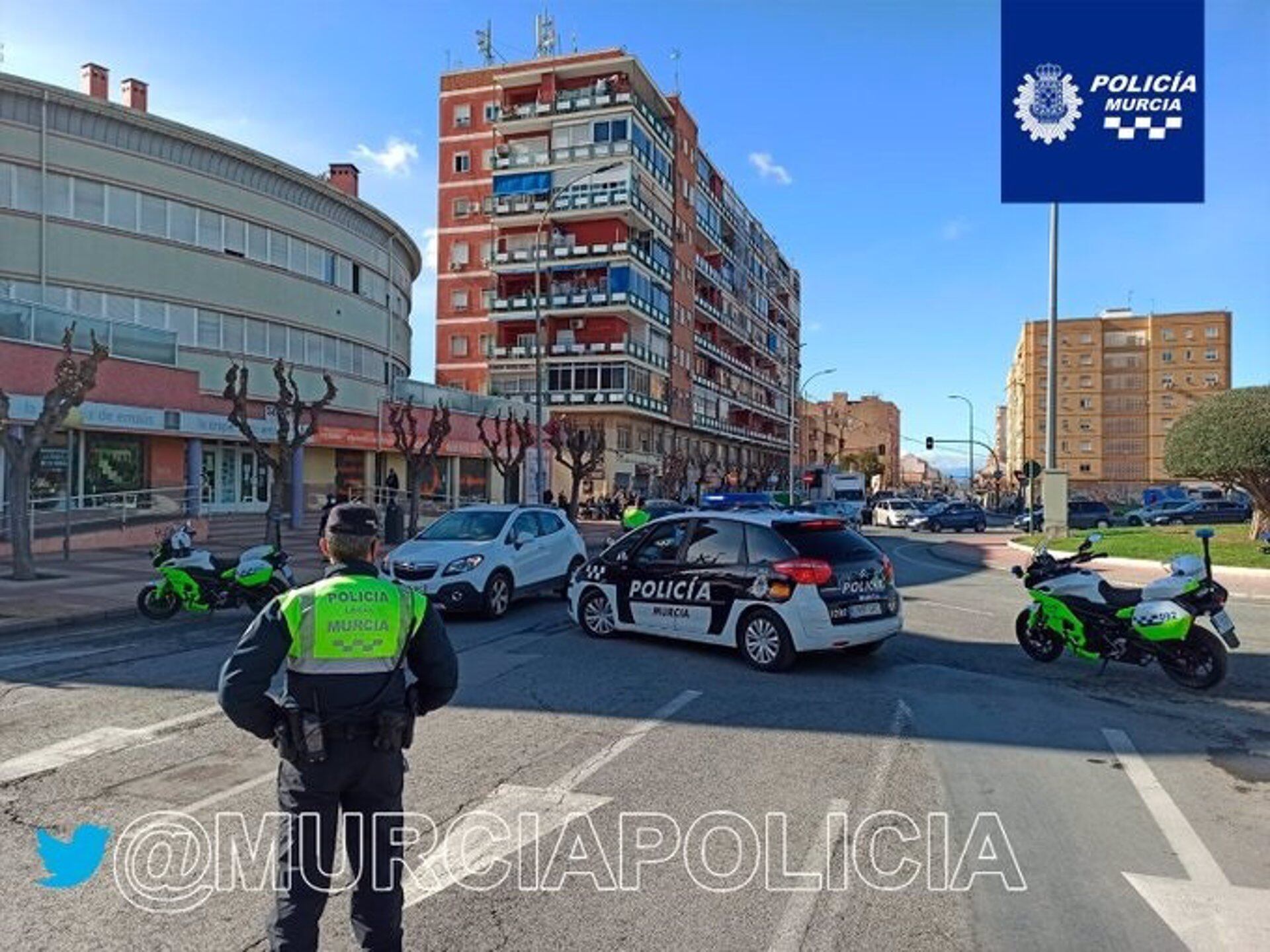 La Policía Local de Murcia realiza un control de patinetes y bicicletas