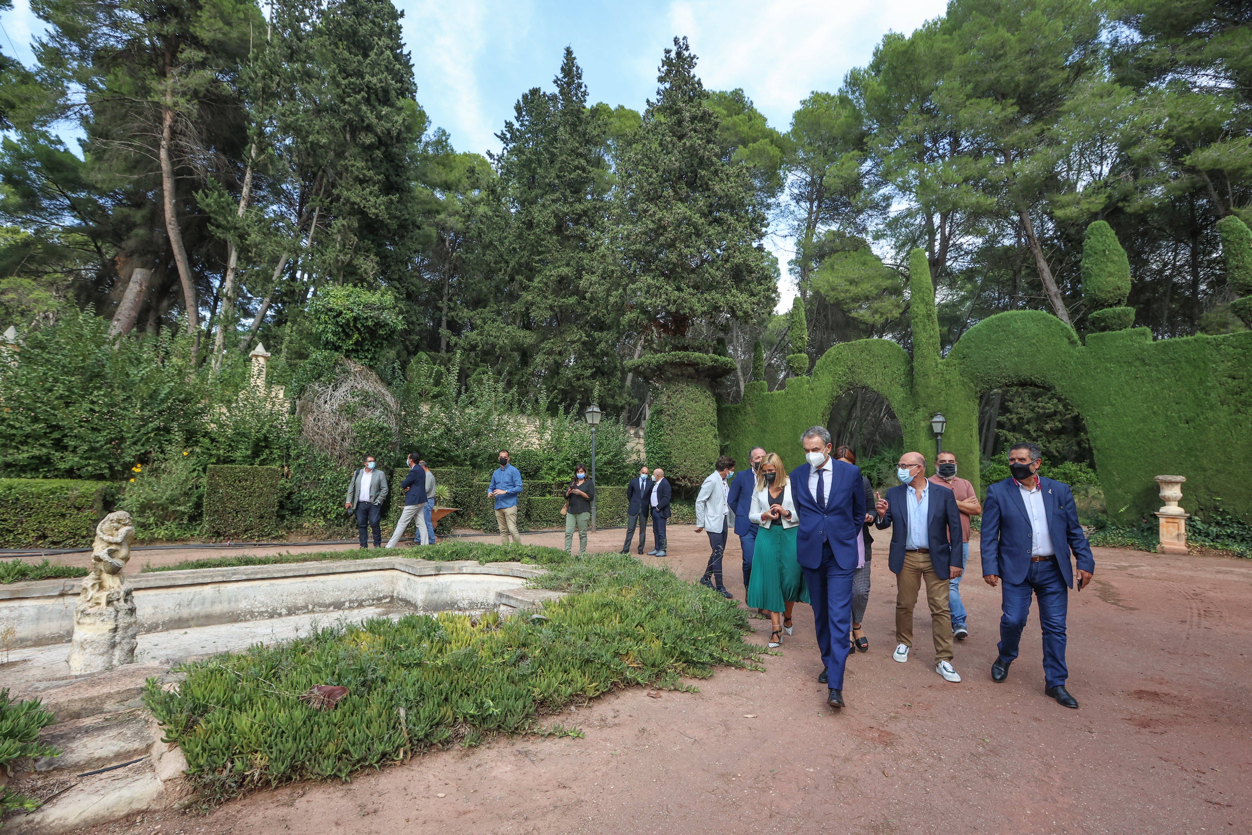 Visita del expresidente del gobierno José Luis Rodríguez Zapatero a la Finca El Poblet de Petrer