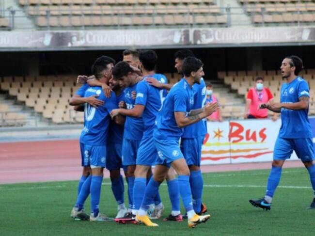 Los azulinos celebran el gol que abría el marcador, obra de Javilillo