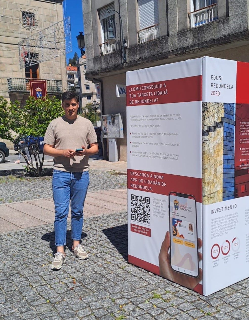 Antonio Cabaleiro, concejal de Novas Tecnoloxías de Redondela, presenta la Tarxeta Cidadá Virtual