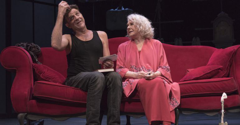 Lola Herrera y Juanjo Artero en &#039;La velocidad del otoño&#039;