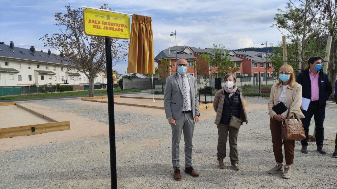 Inaugurada la nueva zona de ocio del barrio de Compostilla