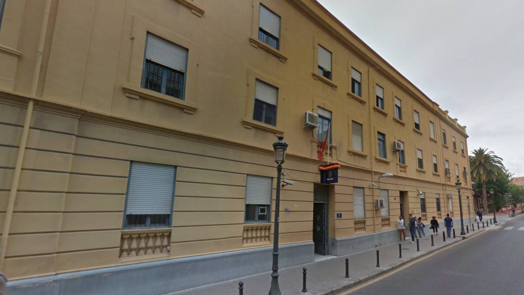 Fachada de la comisaría de Policía Nacional de la calle Zapadores en València. 