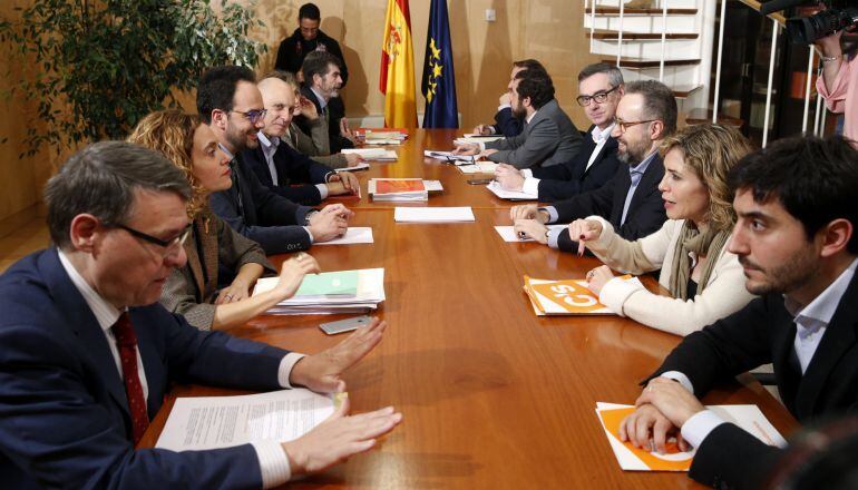 Reunión de los equipos negociadores del PSOE y Ciudadanos de cara a la investidura de Pedro Sánchez en el Congreso de los Diputados.