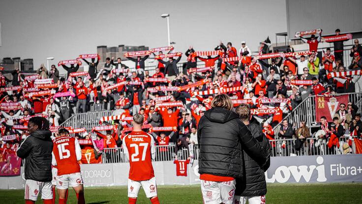 El Real Murcia desaprovecha la oportunidad de Fuenlabrada: "Se le escapan puntos que no deben"
