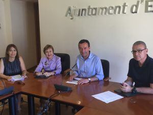 Firma del convenio con Elche Acoge