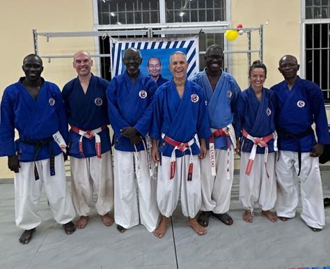 Mariano Carrasco, Fernando Barcos y Alma Lara en Senegal con los altos cargos del stage