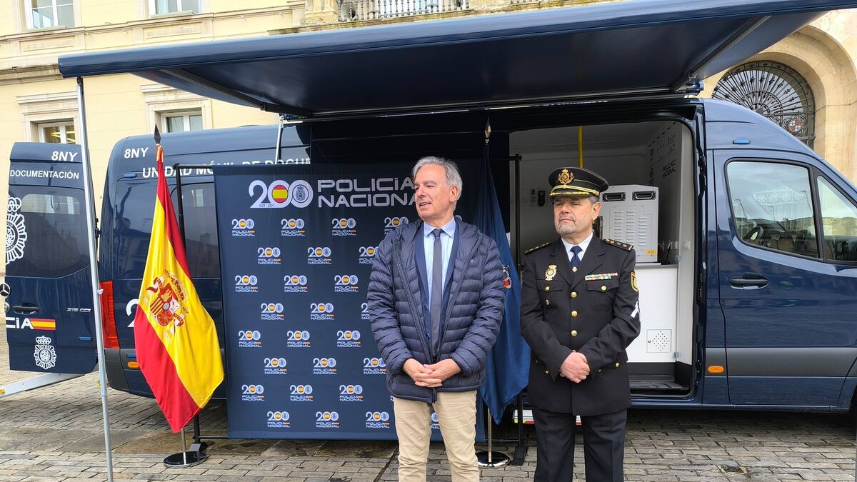 Palencia ya cuenta con VIDOC, el vehículo policial de expedición de documentación para el medio rural