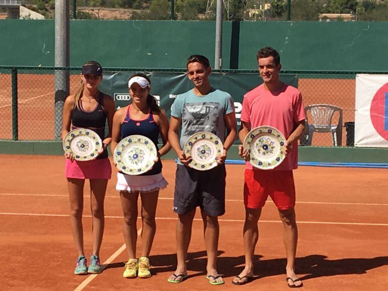 Alex García en Manises con el resto de semifinalistas