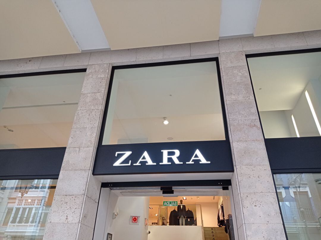 Zara es uno de los establecimientos que cierra sus puertas