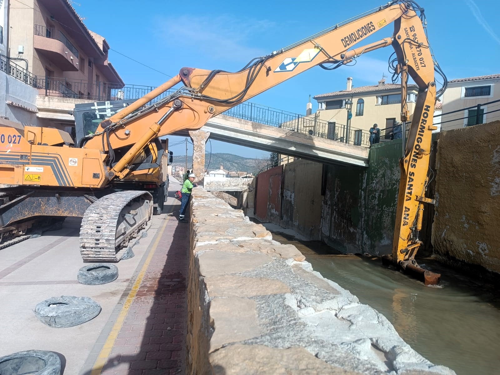 Las obras ya han comenzado en el arroyo de Letur