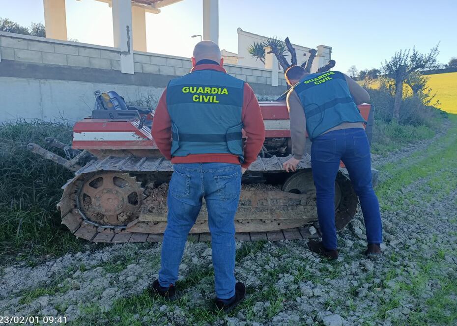 Tractor robado en Marmolejo.