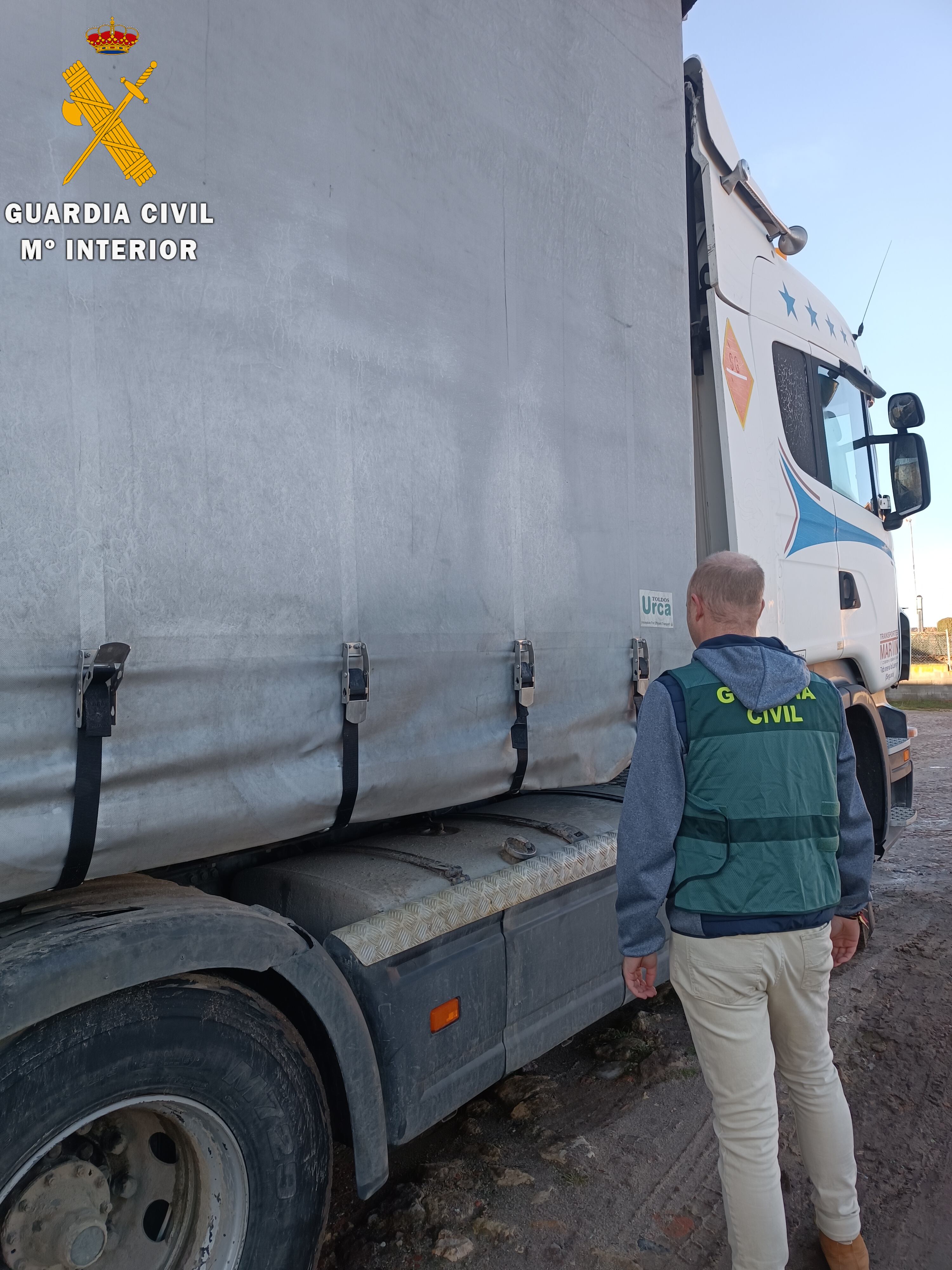 La Guardia Civil de Segovia detiene a un hombre por sustraer 600 litros de gasoil de vehículos