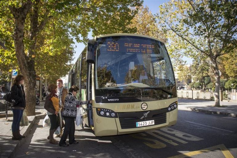 Autobús metropolitano de Granada