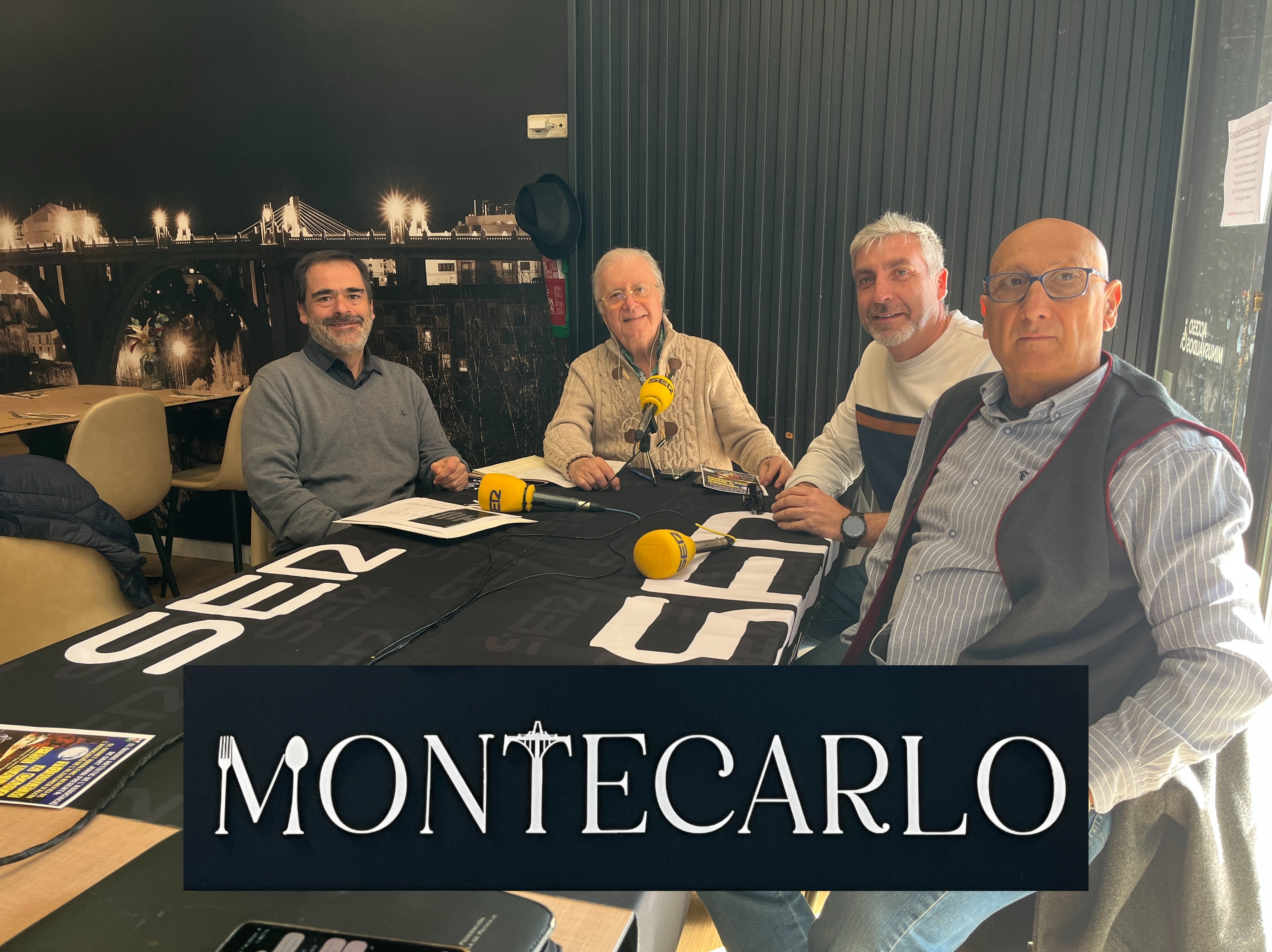 José del Valle, assessor musical de l'Associació de Sant Jordi; Paco Aznar, Óscar Martínez, guanyador del concurs de sainet de 2025, i Antonio Martínez, actor i director.