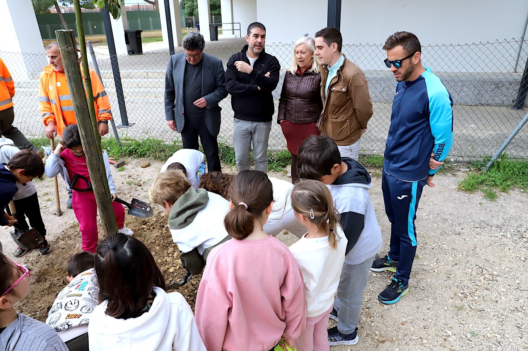 Jaime Espinar y José Ángel Aparicio en el CEIP Tartessos