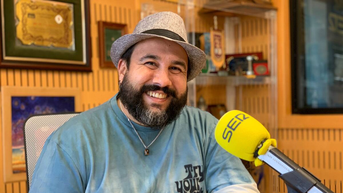 "El flamenco hay que cantarlo y contarlo"