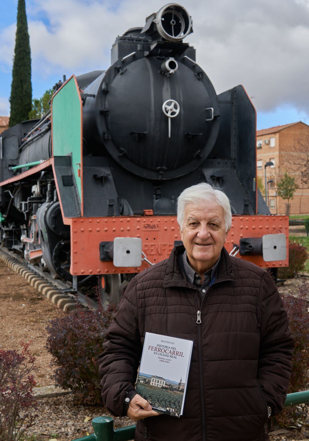 Agustín Jiménez, autor del libro &quot;Historia del ferrocarril en Ciudad Real desde 1846 a 1941&quot;