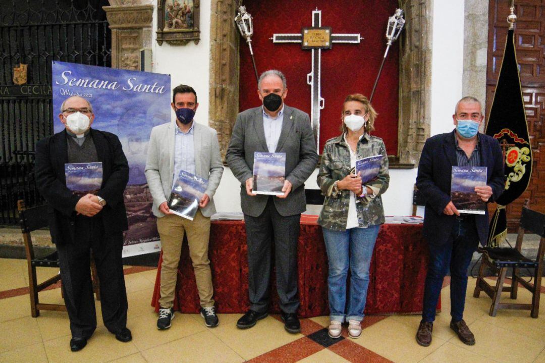 Presentación de la Revista de la Semana Santa de Mérida