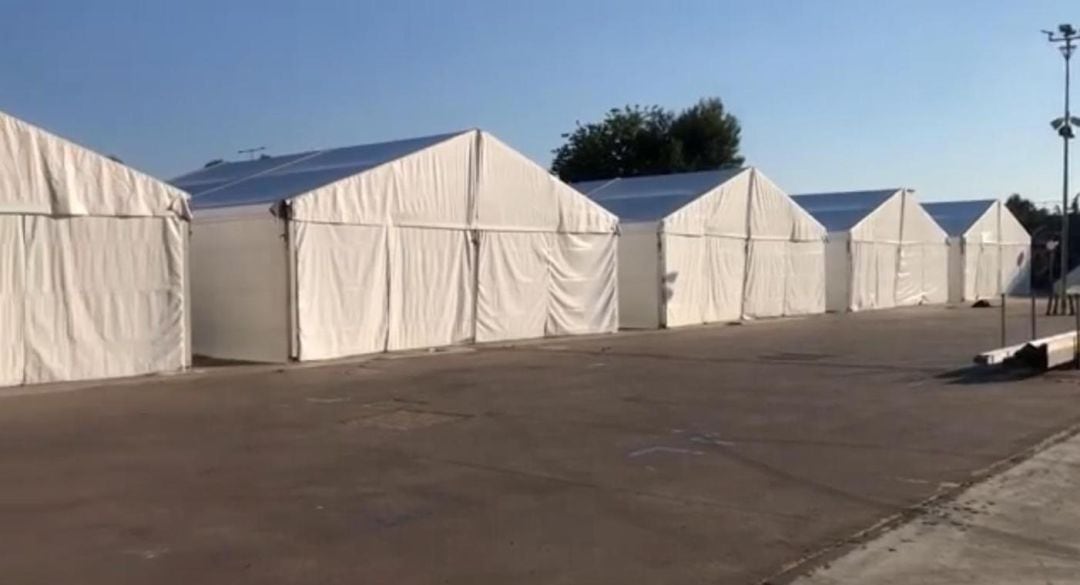 Carpas instaladas en el Recinto Ferial de Torrejón de Ardoz