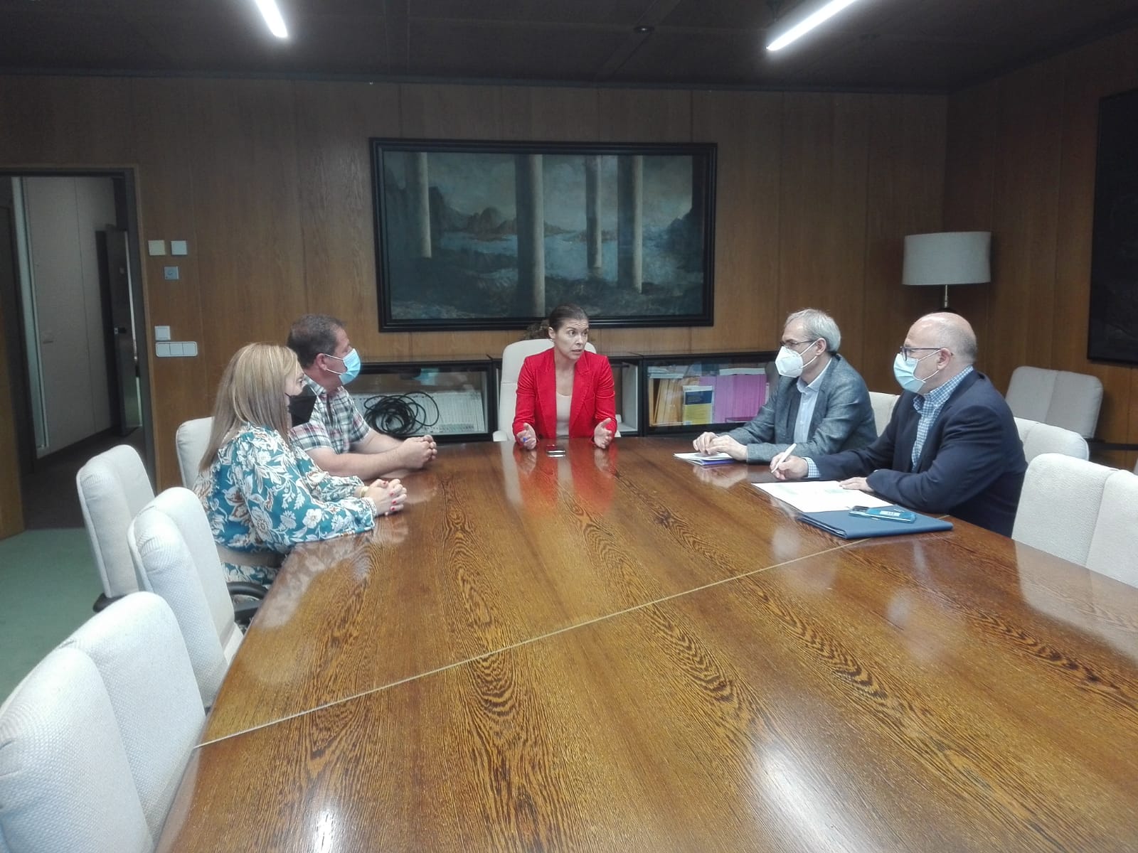 Reunión delegada de la Junta, Clara San Damián, con alcaldes Villarrín y Manganeses de la Lampreana