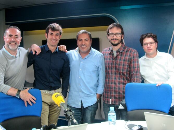 Daniel Muriel y David Serrano con el equipo.