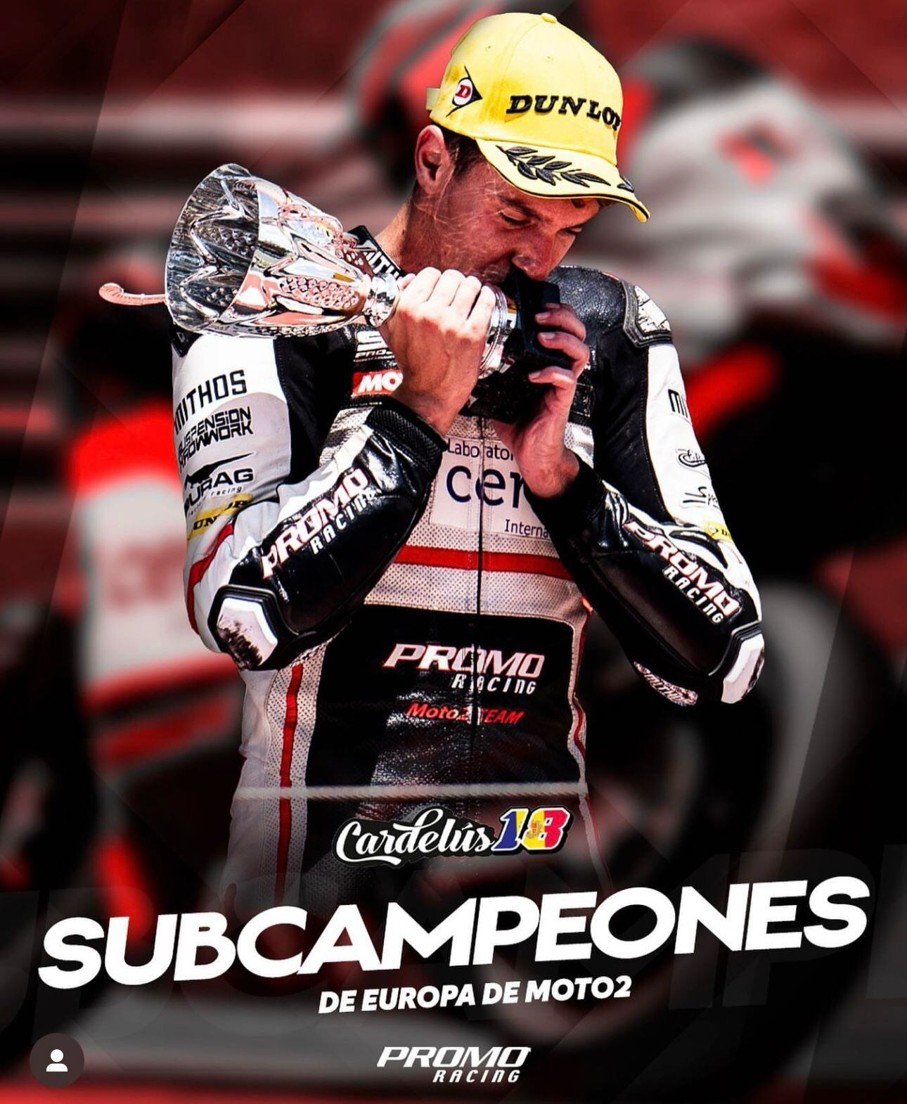 El pilot andorrà Xavi Cardelús amb el trofeu de subcampió de Moto2.