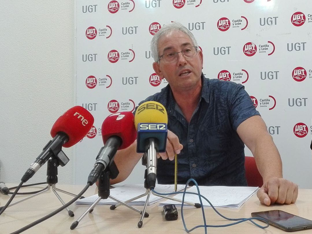 Jerónimo Cantuche durante una rueda de prensa