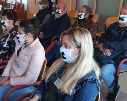 Miembros de la FAVEC en el pleno