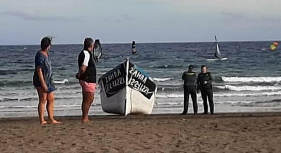 La patera localizada ha llegado a la playa de La Tejita, al sur de Tenerife