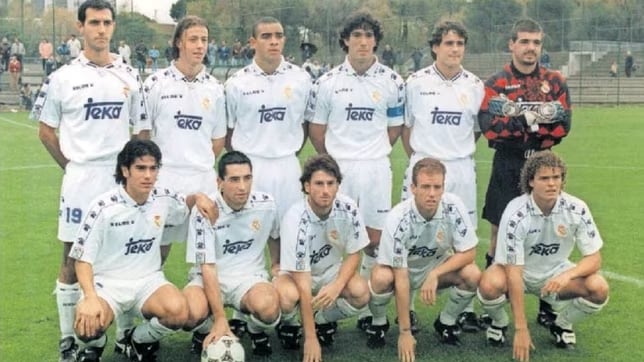 Joyce Moreno (arriba, tercero por la izquierda), con el Real Madrid Castilla.