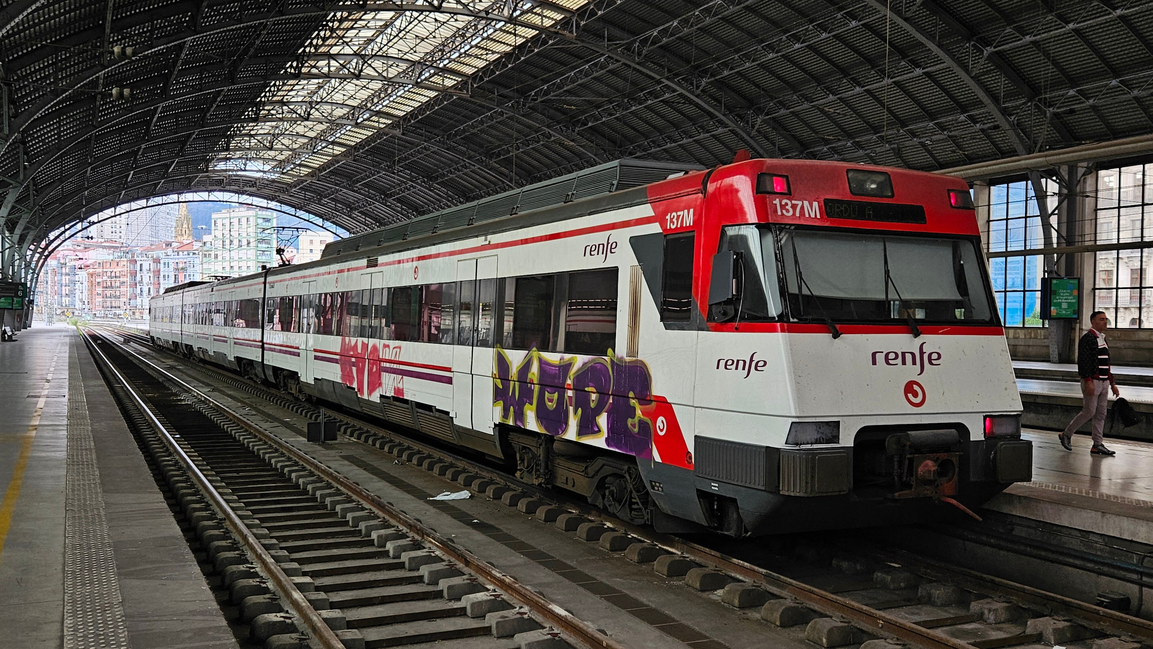 El servicio de Cercanías Renfe en Bizkaia se recupera progresivamente